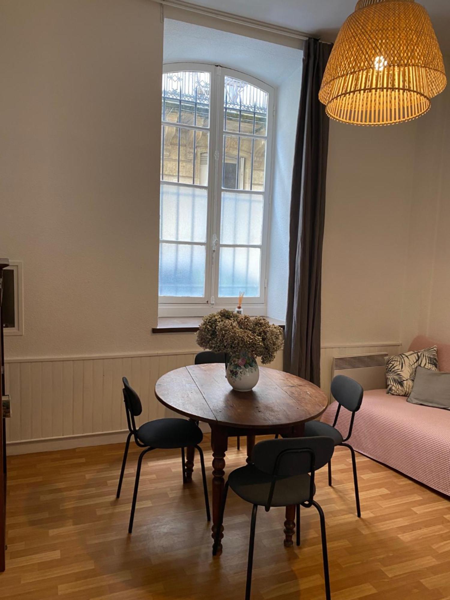 Grand Studio Style Bordelais Dans Le Triangle D'Or 보르도 외부 사진